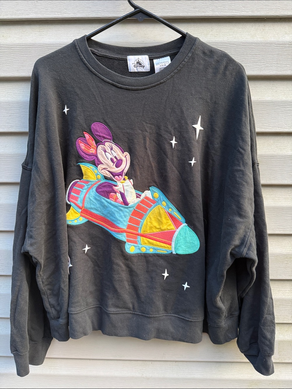 Disney Walt Disney World Minnie Mouse Embroidered Graphic Sweater Black XL